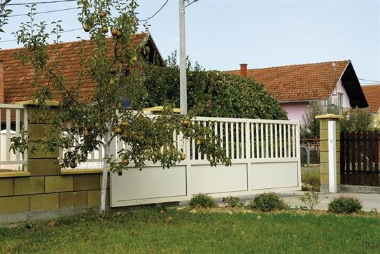 Aluminijumske i staklene ograde i kapije, primer izvedenog rada