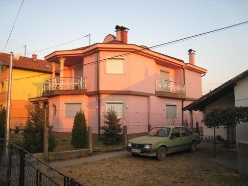 Roletne, komarnici i klupice, primer izvedenog rada