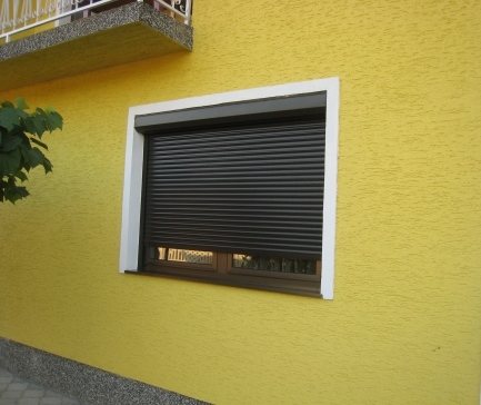 Roletne, komarnici i klupice